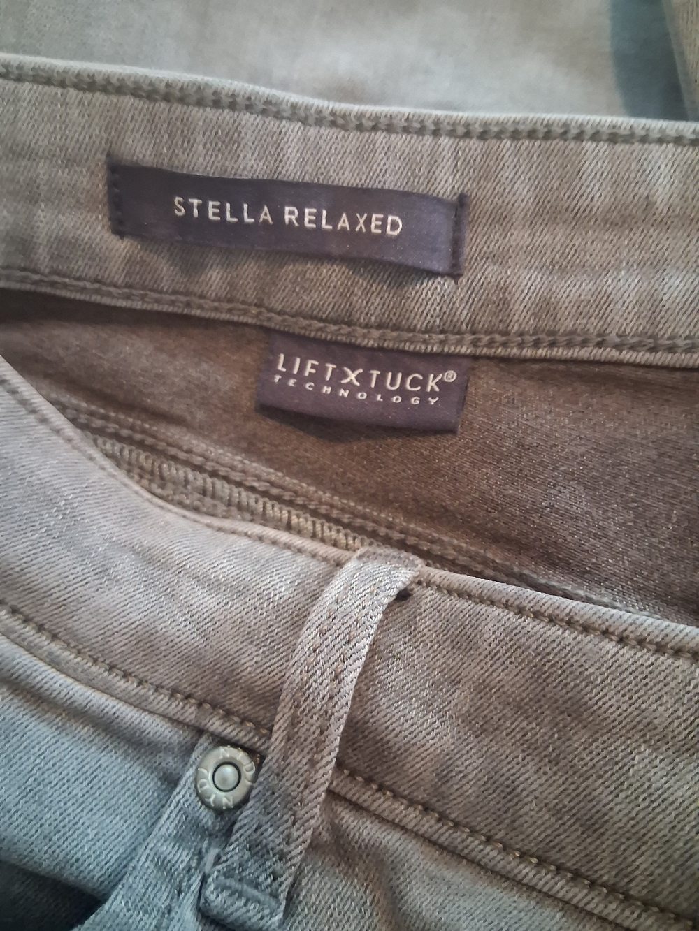 NYDJ Stella Relaxed Lyft Tuck Ankle Jeans In Gray - Picture 6 of 7